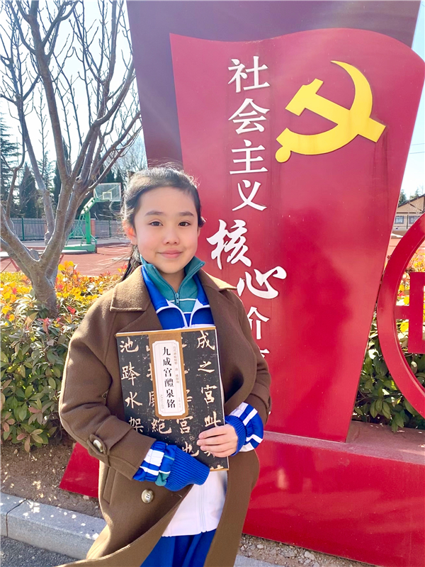 1693906733653125.jpg 生活照1_副本.jpg