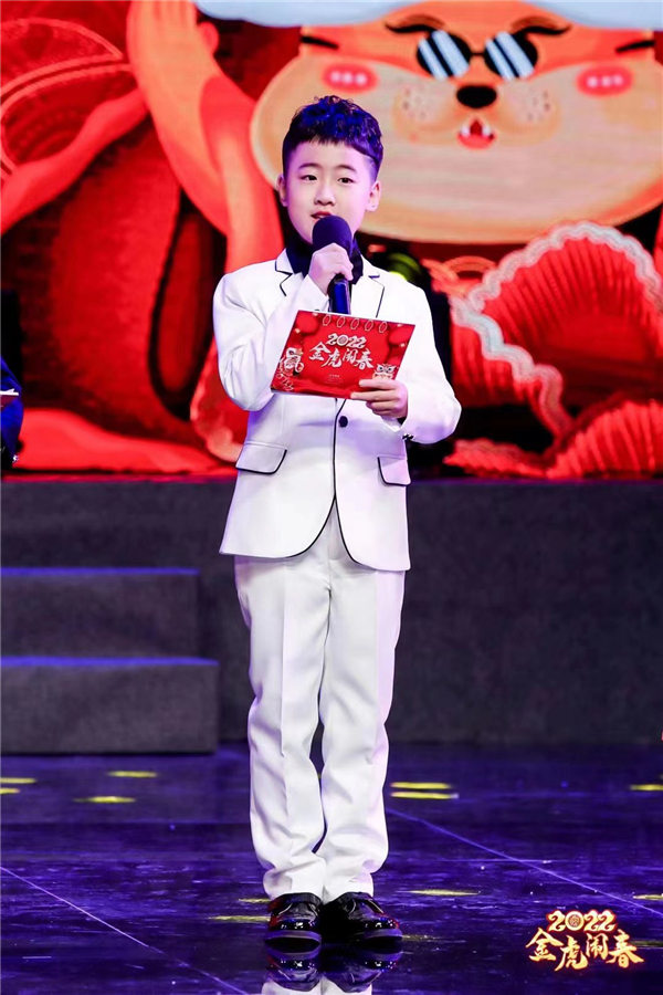 1694768431903759.jpg 李昊锴生活照 (1).jpg